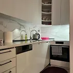 Апартаменти Mor Maison City-center Few Free Private Parking *