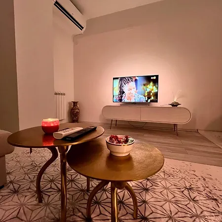 Mor Maison City-center Few Free Private Parking Апартаменти *