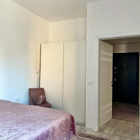 Mor Maison City-center Few Free Private Parking Apartment