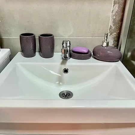 Mor Maison City-center Few Free Private Parking